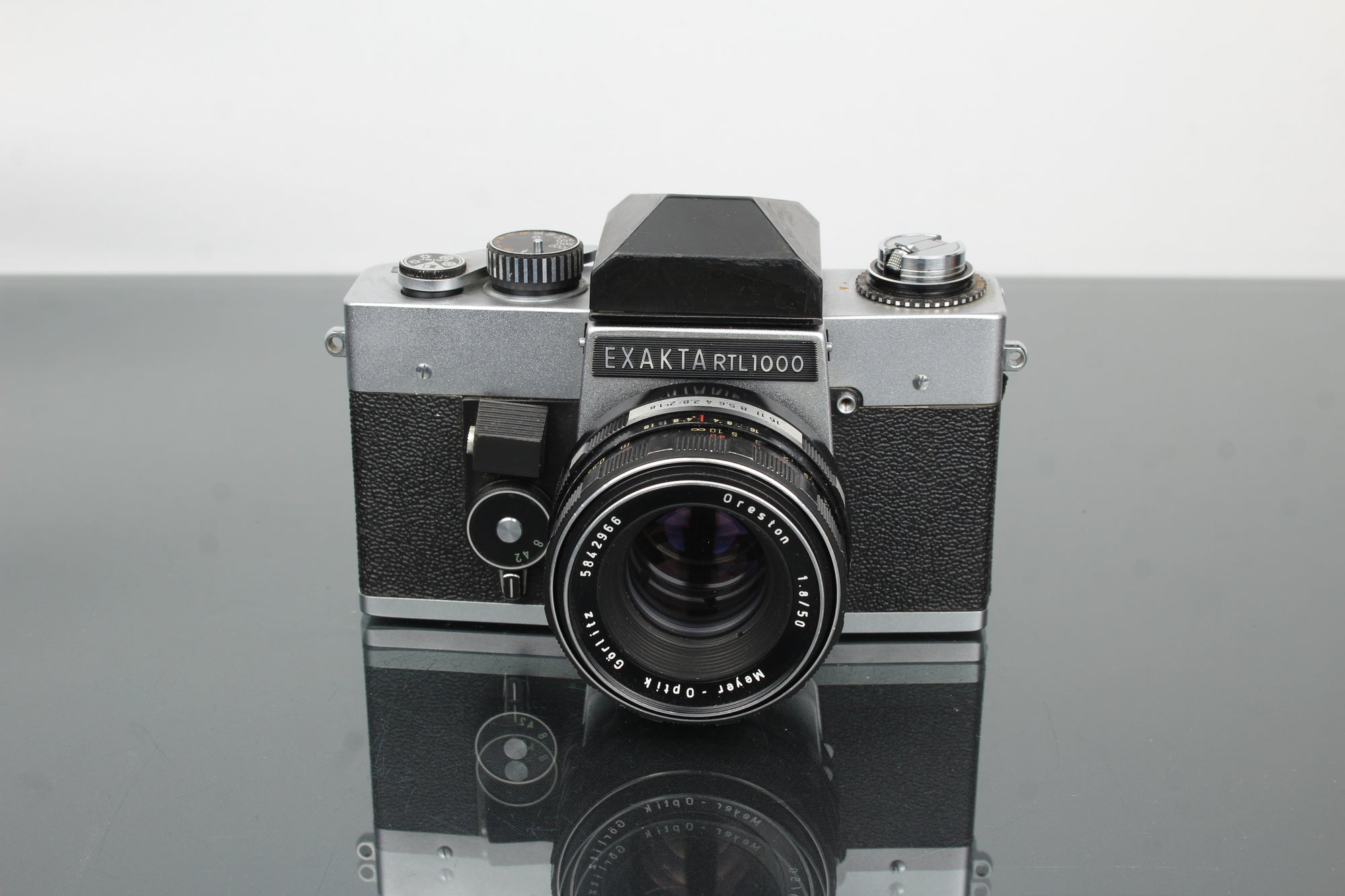 Exakta RTL1000 + Oreston 1.8/50 objektiv