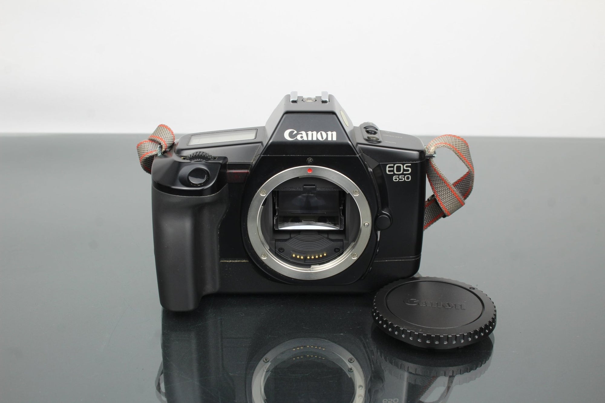Canon EOS 650 Body - Dutch|Thrift