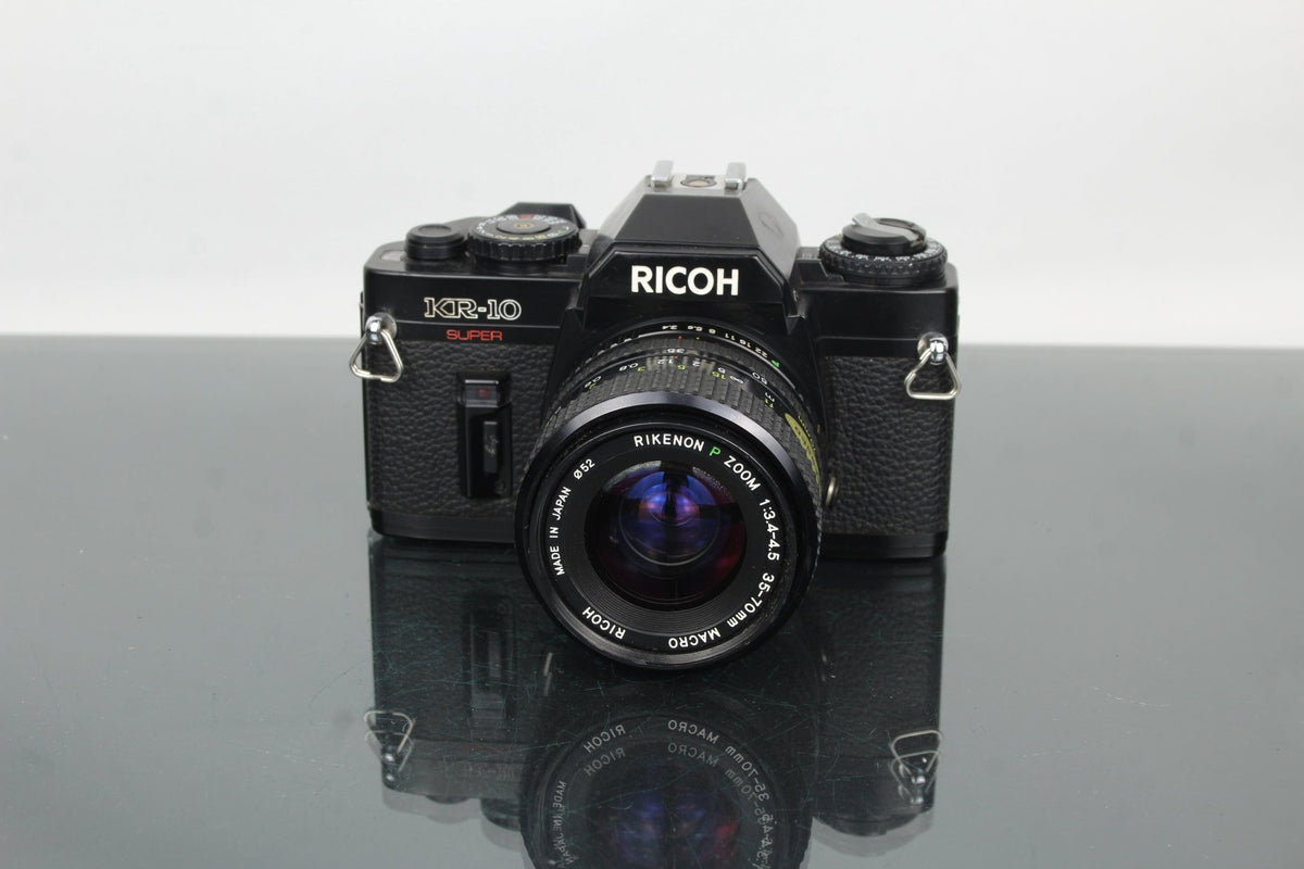 Ricoh KR - 10 Super + Rikenon 35 - 70mm 1:3.4 - 4.5 lens - Dutch|Thrift