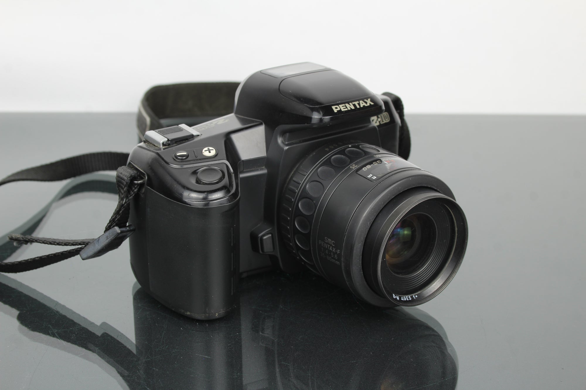 Pentax Z-10 + 1:4-5.6 35-80mm objektiv