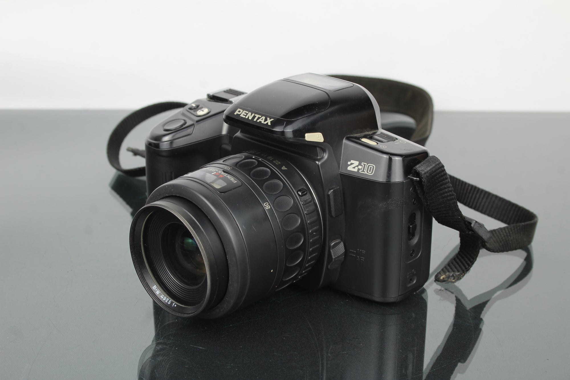 Pentax Z-10 + 1:4-5.6 35-80mm objektiv