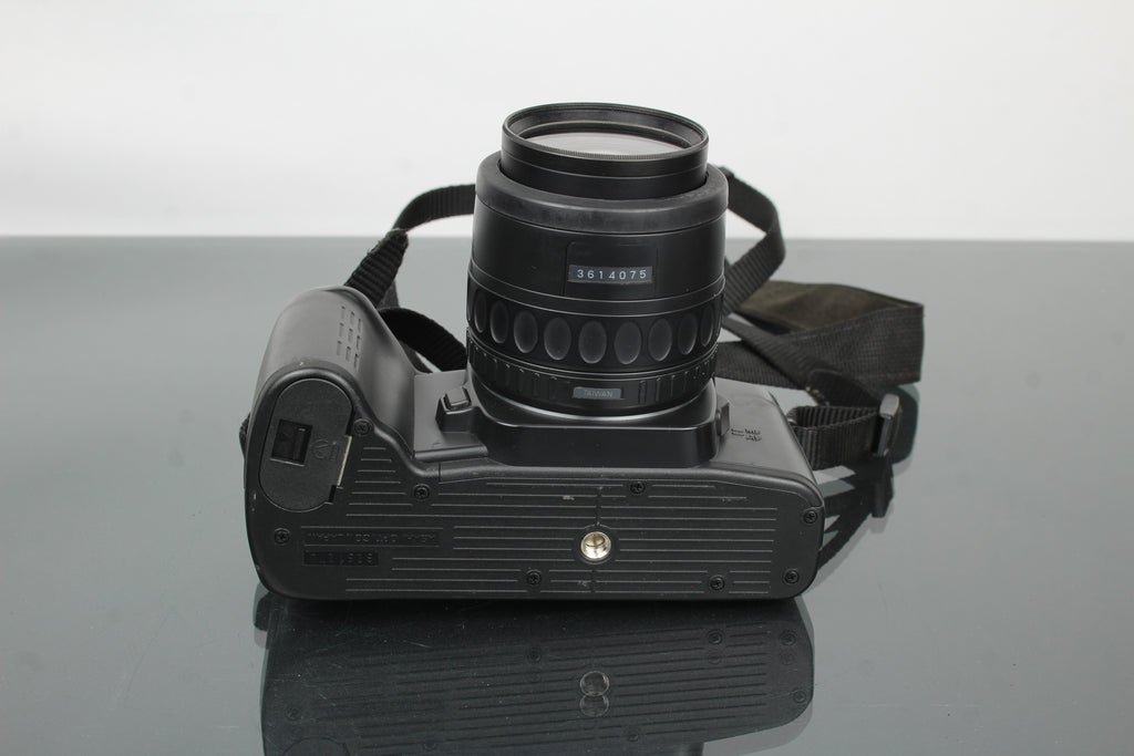 Pentax Z-10 + 1:4-5.6 35-80mm objektiv
