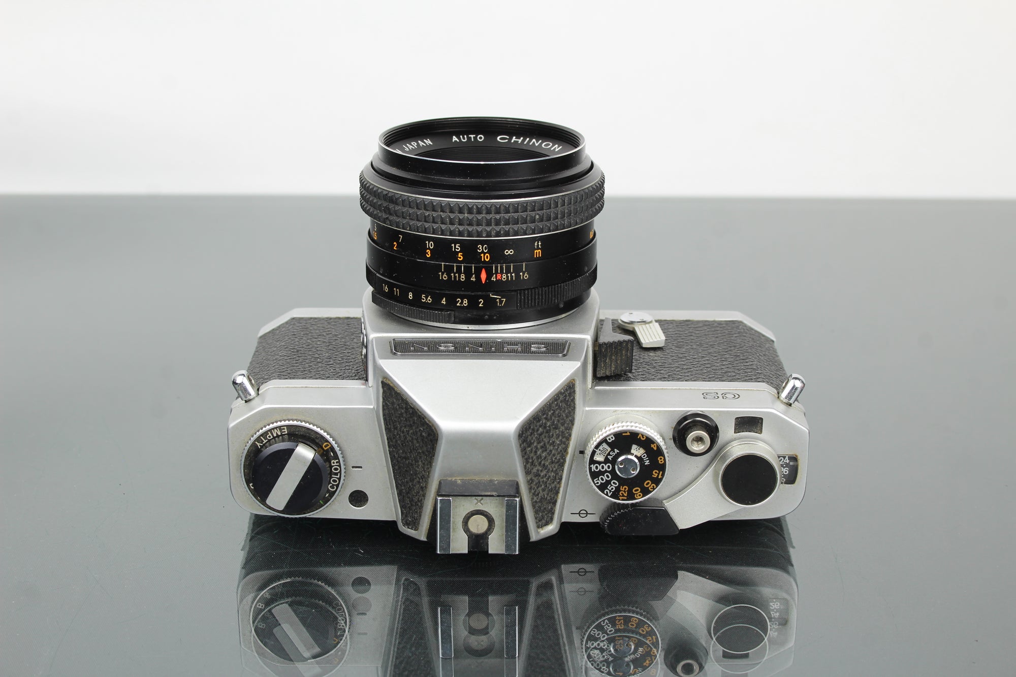 Chinon CS + 55mm 1.7 Chinon-objektiv