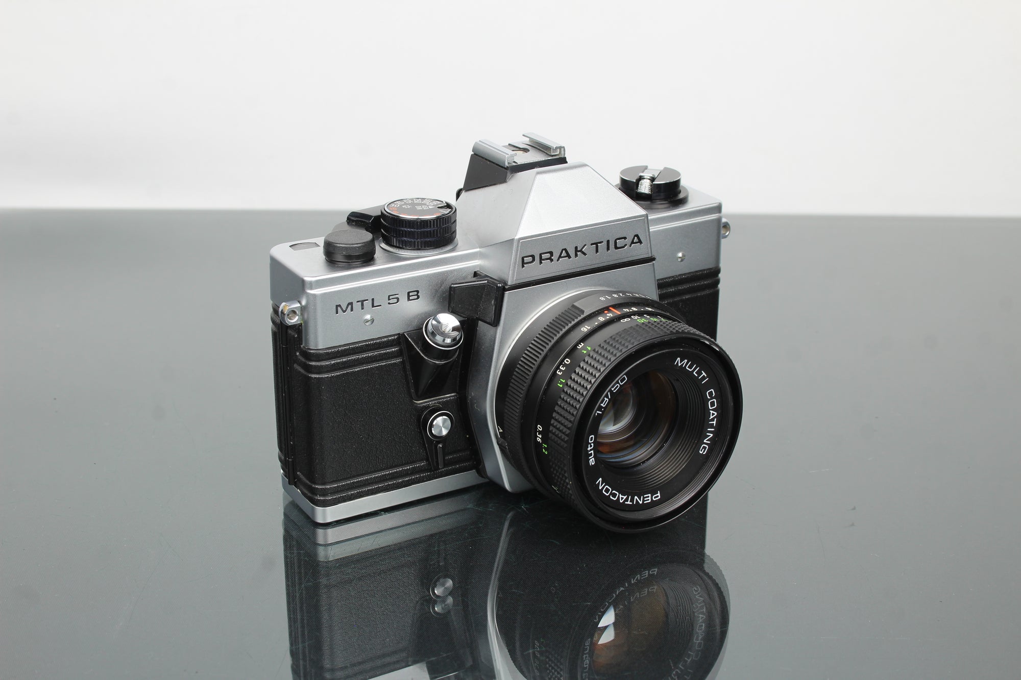 Praktika MLT 5 B + Pentacon auto 1.8/50 objektiv (M42 fäste)