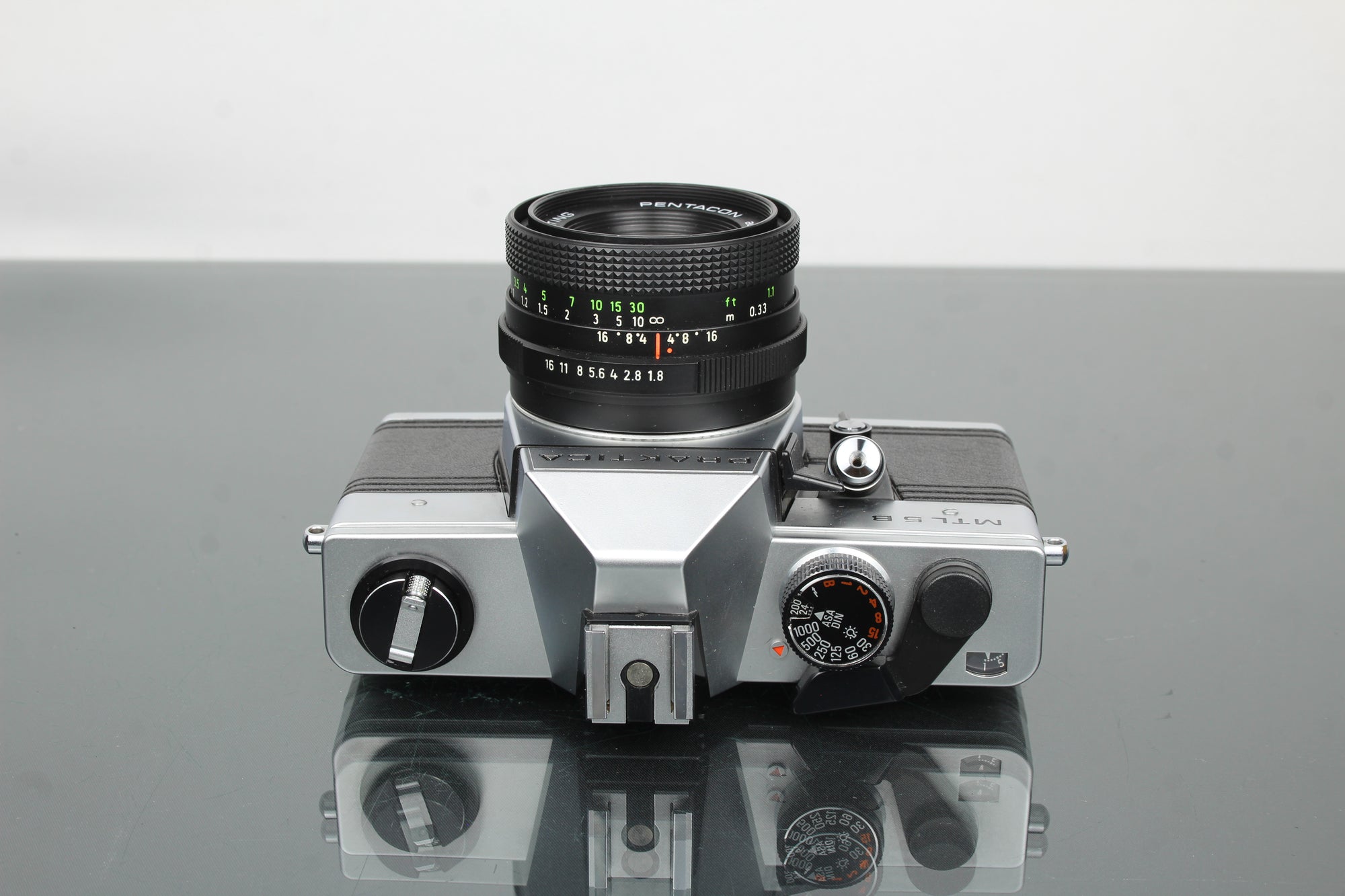 Praktika MLT 5 B + Pentacon auto 1.8/50 objektiv (M42 fäste)