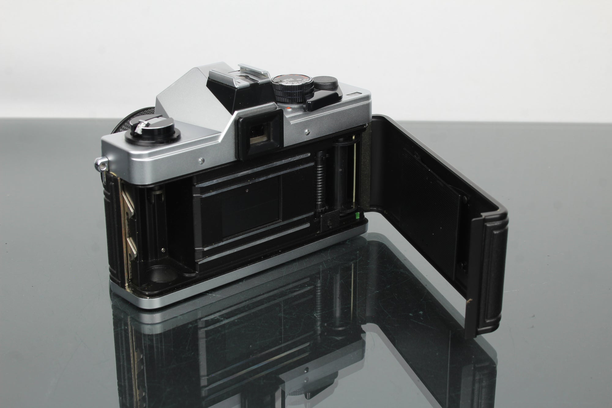 Praktika MLT 5 B + Pentacon auto 1.8/50 objektiv (M42 fäste)