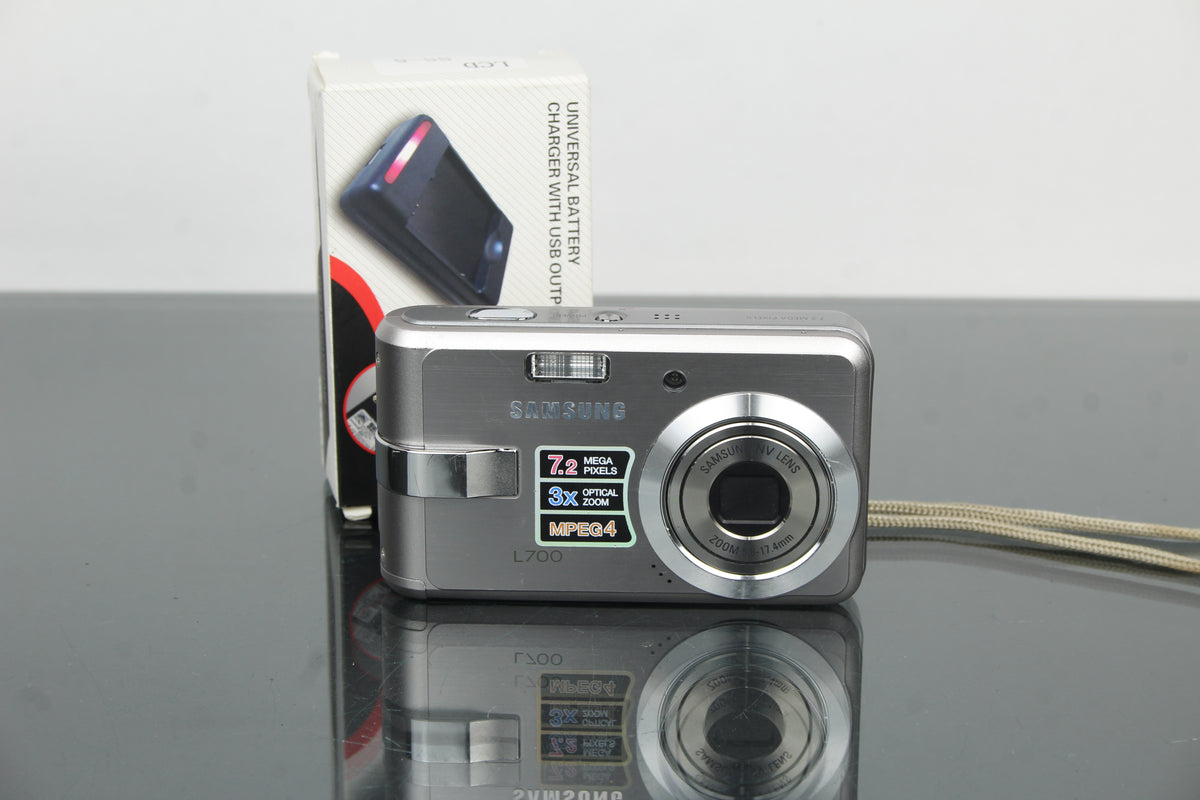 Samsung L700