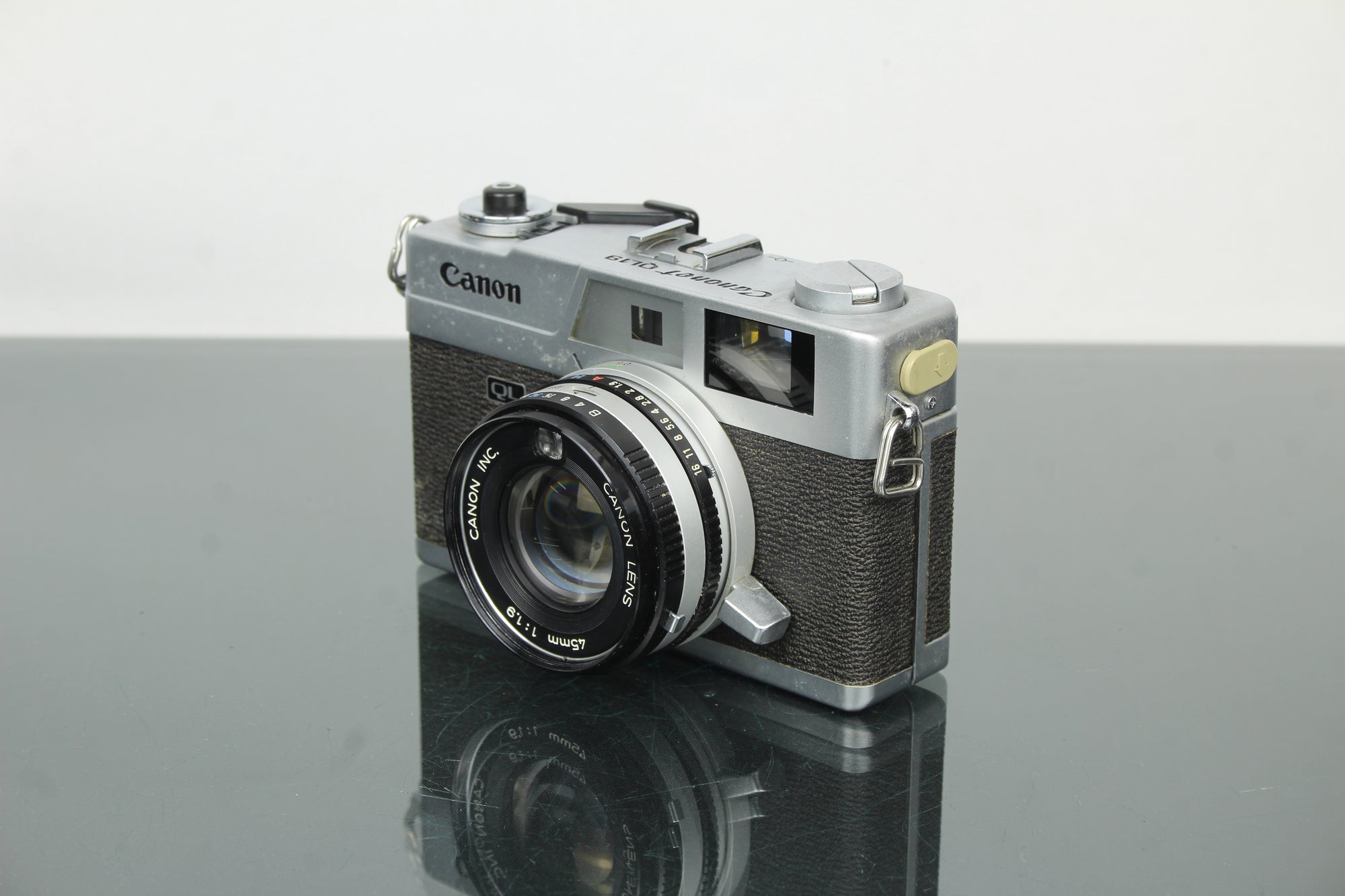 Canon Canonet QL19