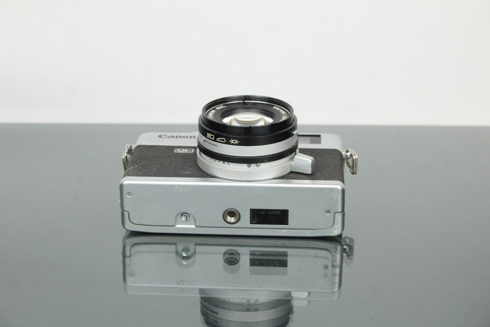 Canon Canonet QL19