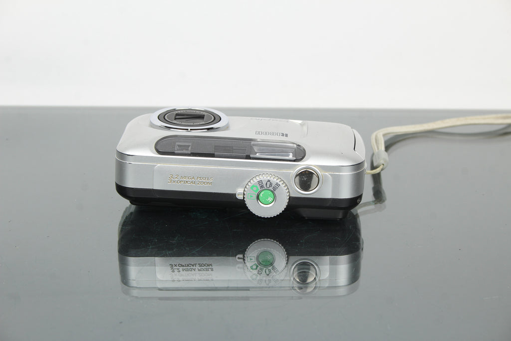 Ricoh Caplio RR30