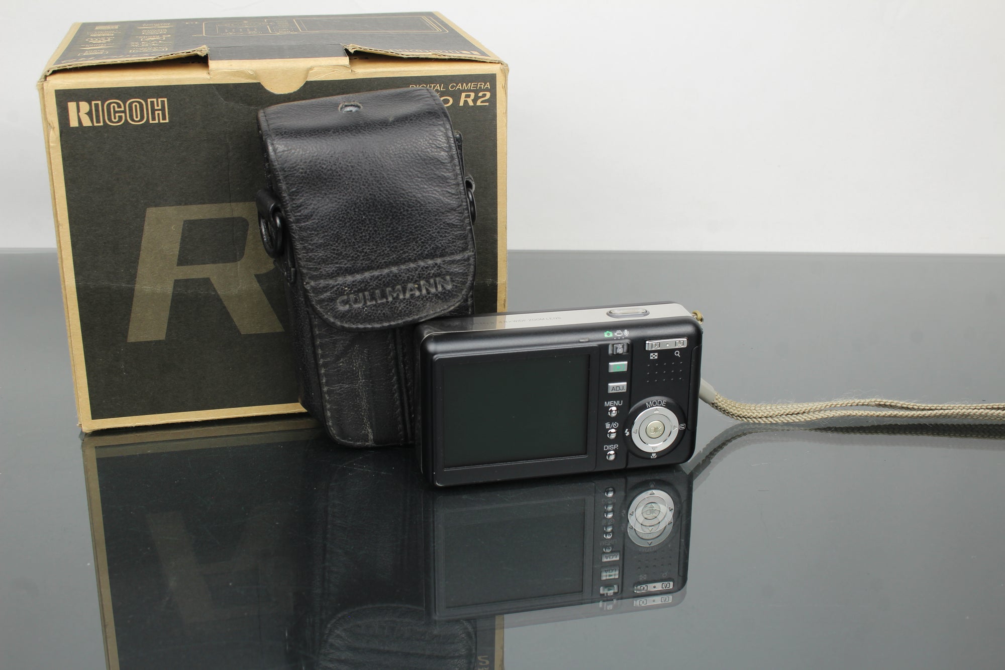 Ricoh Caplio R2
