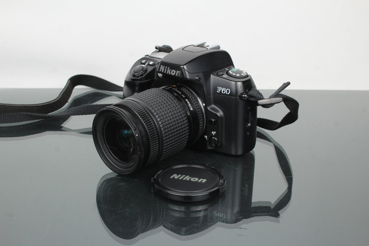 Nikon F60 + AF Nikkor 28-80mm 1:3.5-5.6 D objektiv