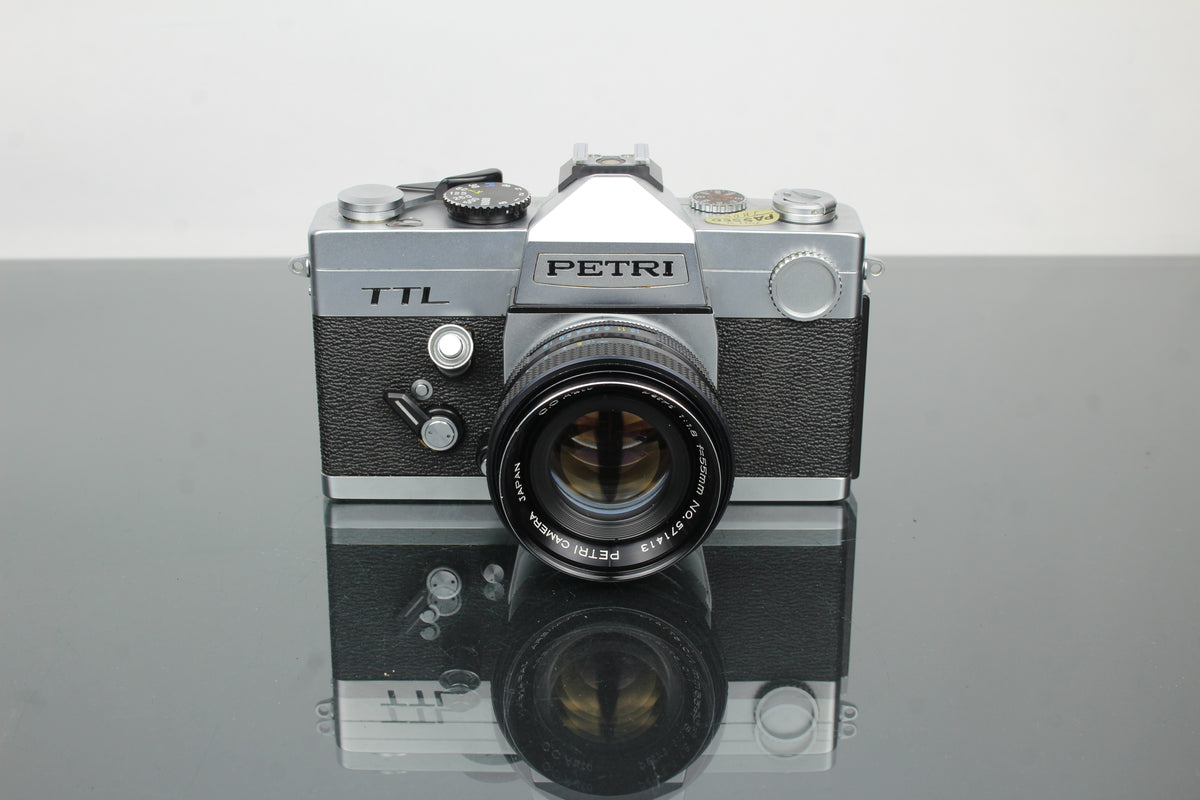 Petri TTL + 55mm 1.8 Petri-objektiv