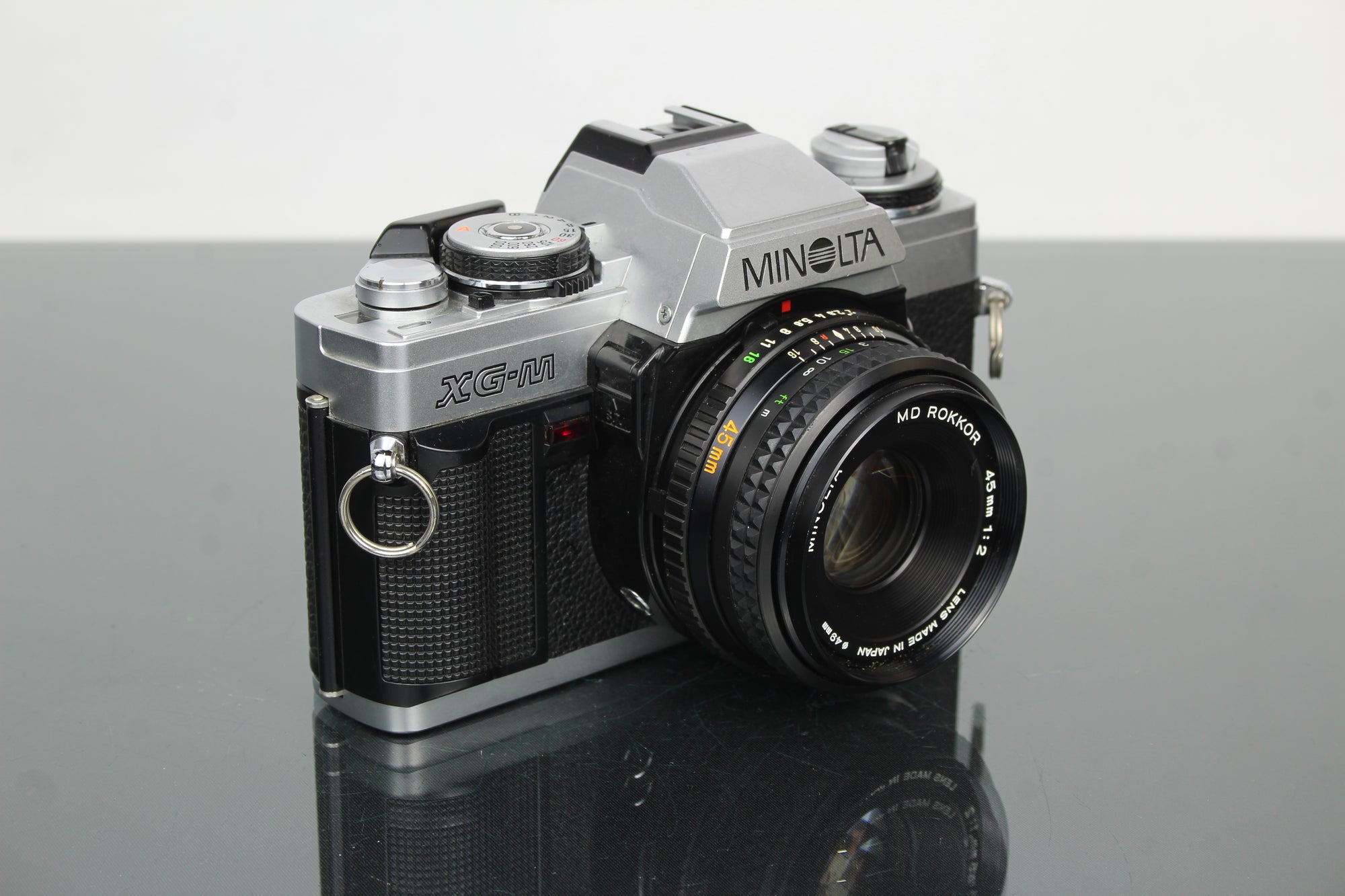 Minolta XG-M + 45mm 1:2 Minolta MD Rokkor-objektiv