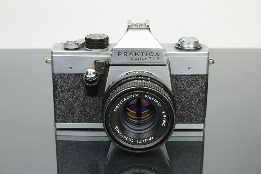 <tc>Praktica</tc> super TL2 + Pentacon elektrisk 50mm 1.8 M42 objektiv
