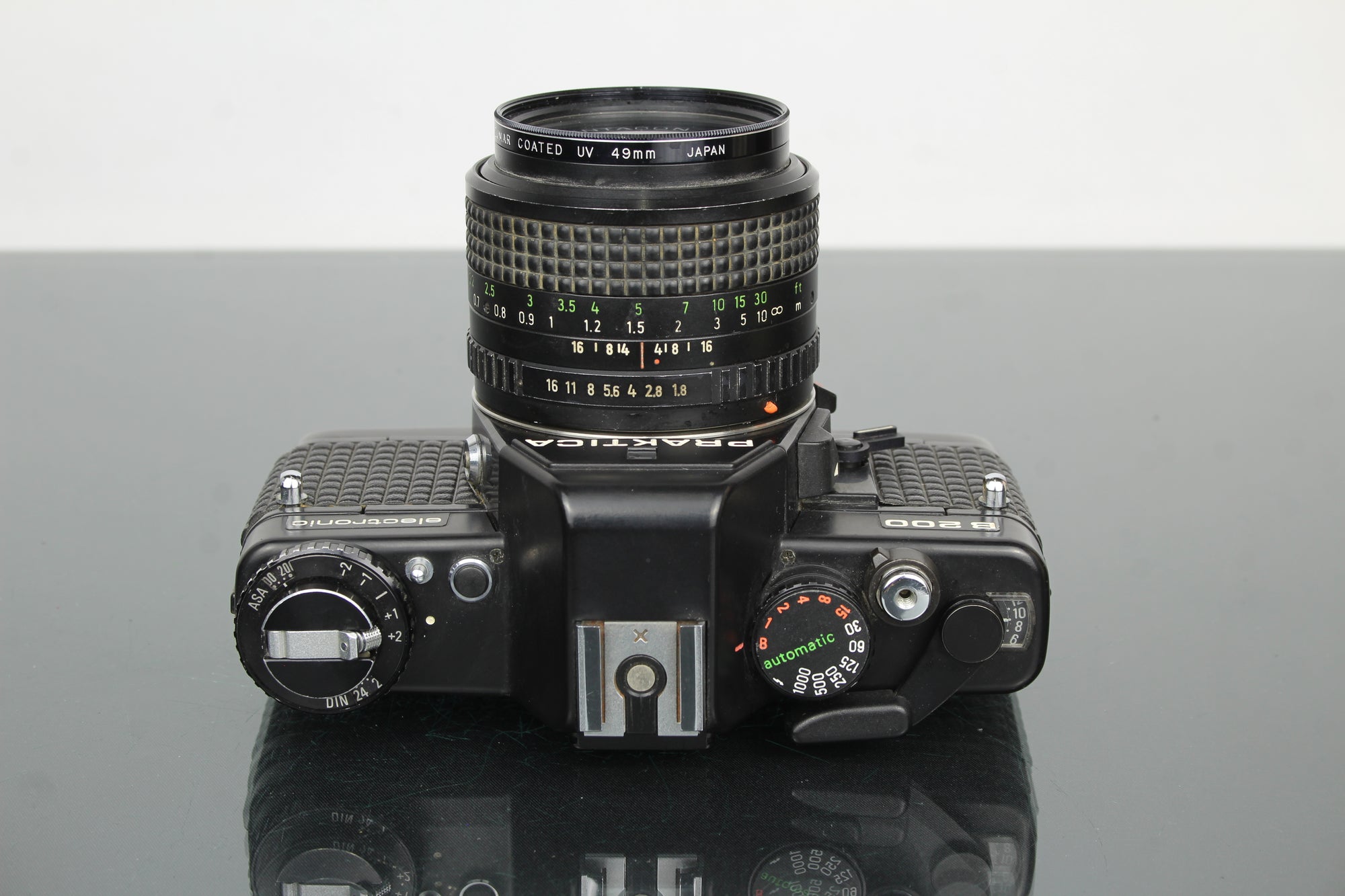 <tc>Praktica</tc> B200 elektronisk +  <tc>Praktica</tc>r 50mm 1.8 objektiv