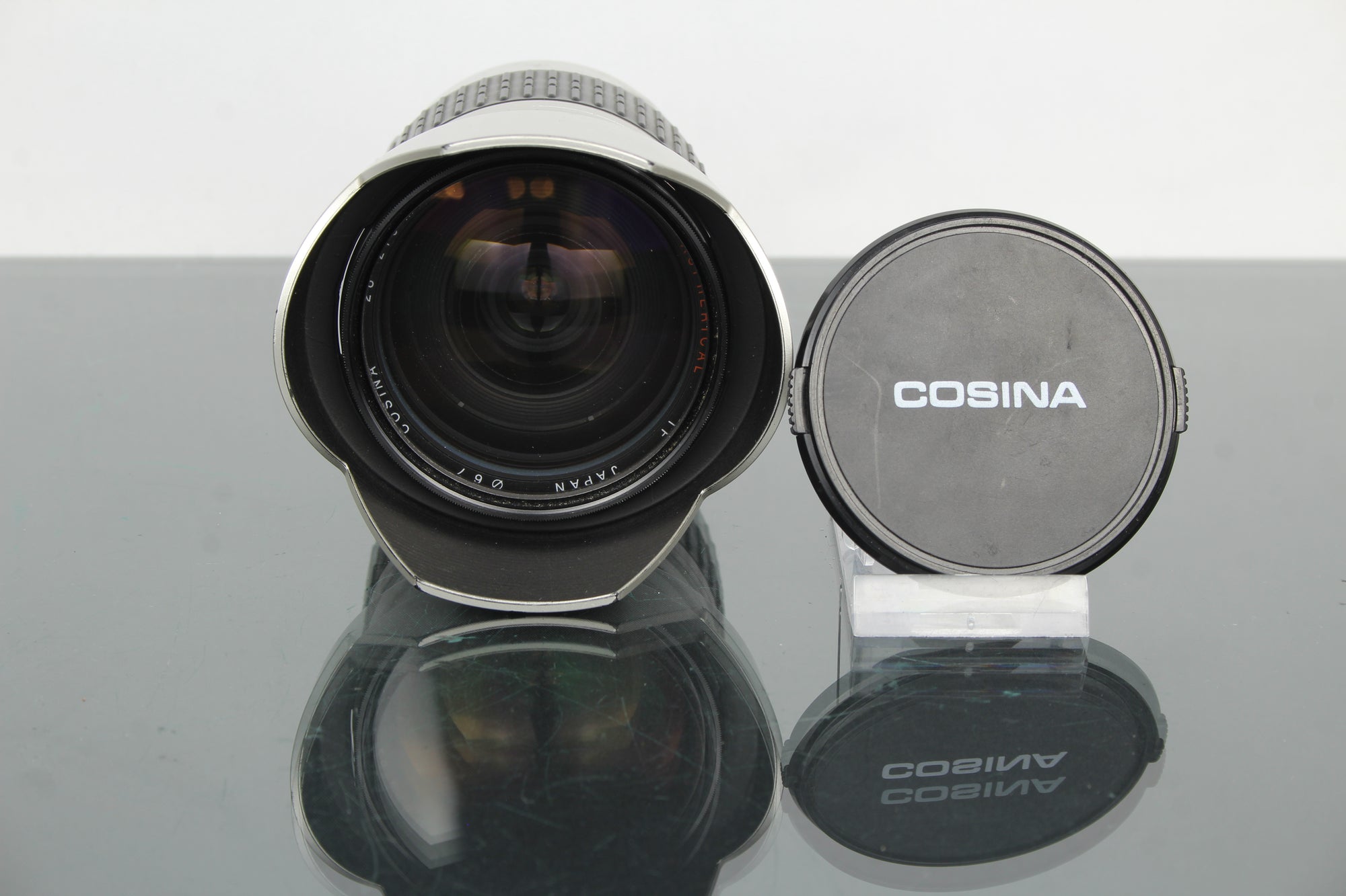 Cosina 28-210mm MC 1:4.2-6.5 Canon EF-fäste
