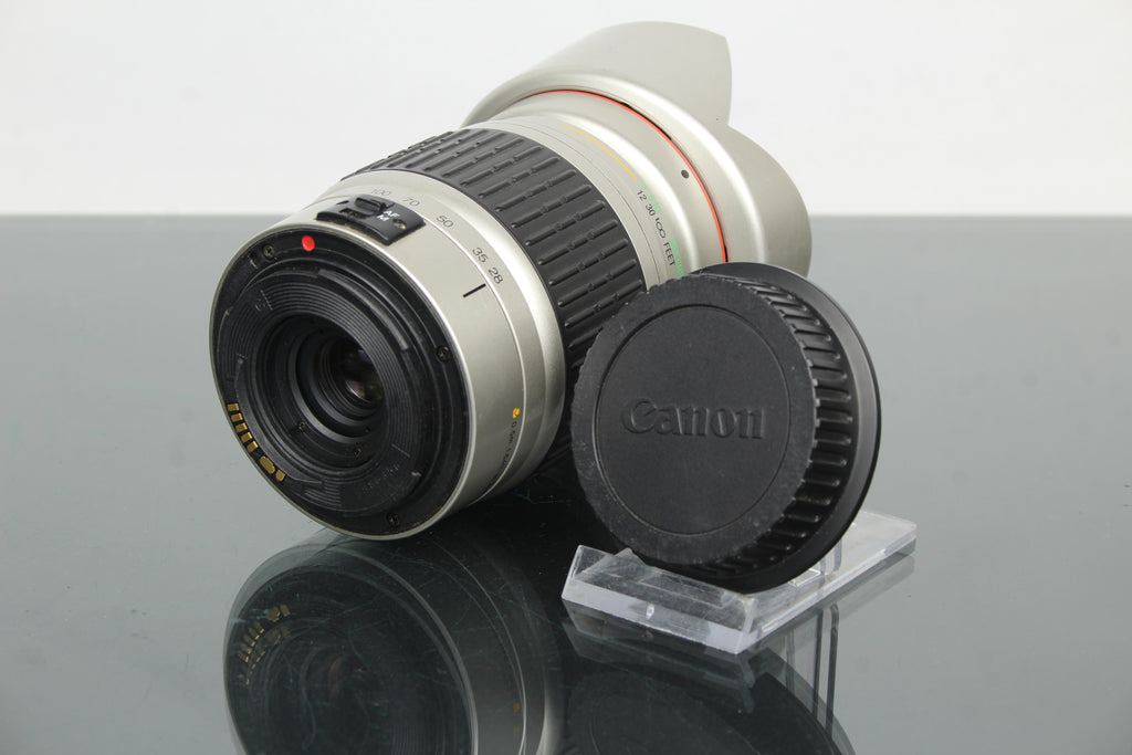 Cosina 28-210mm MC 1:4.2-6.5 Canon EF-fäste