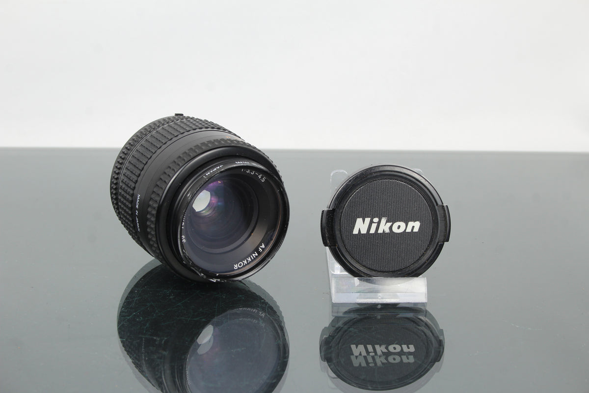 Nikon AF Nikkor 35-70mm 1:3.3-4.5 (F-fäste)