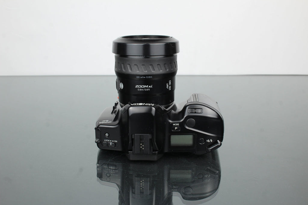 Minolta Dynax 3xi + Xi 28 - 80mm 1:4 - 5.6 Lens - Dutch|Thrift
