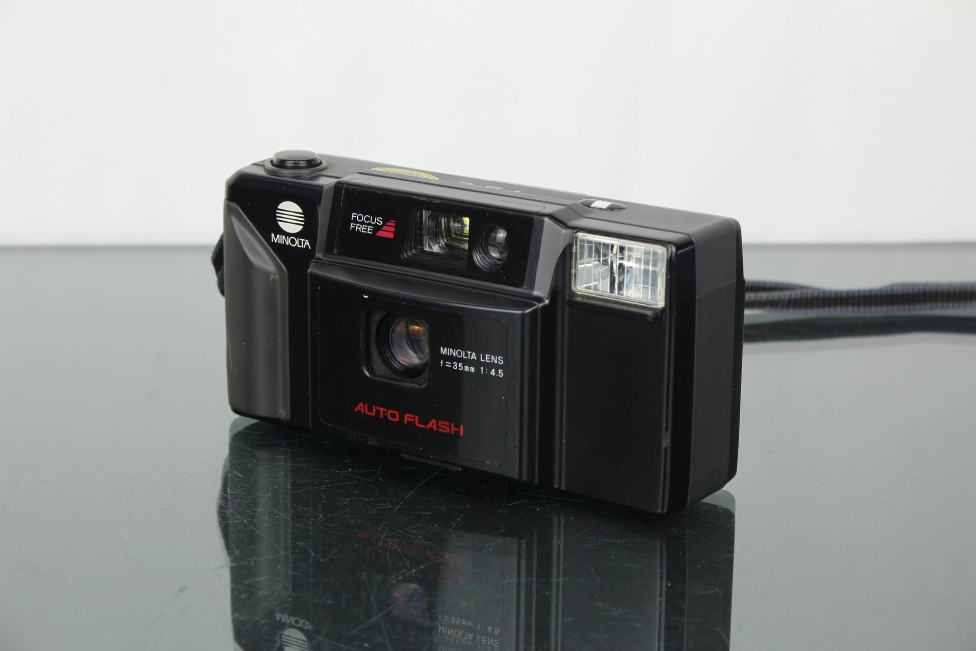 Minolta F5 - E - Dutch|Thrift