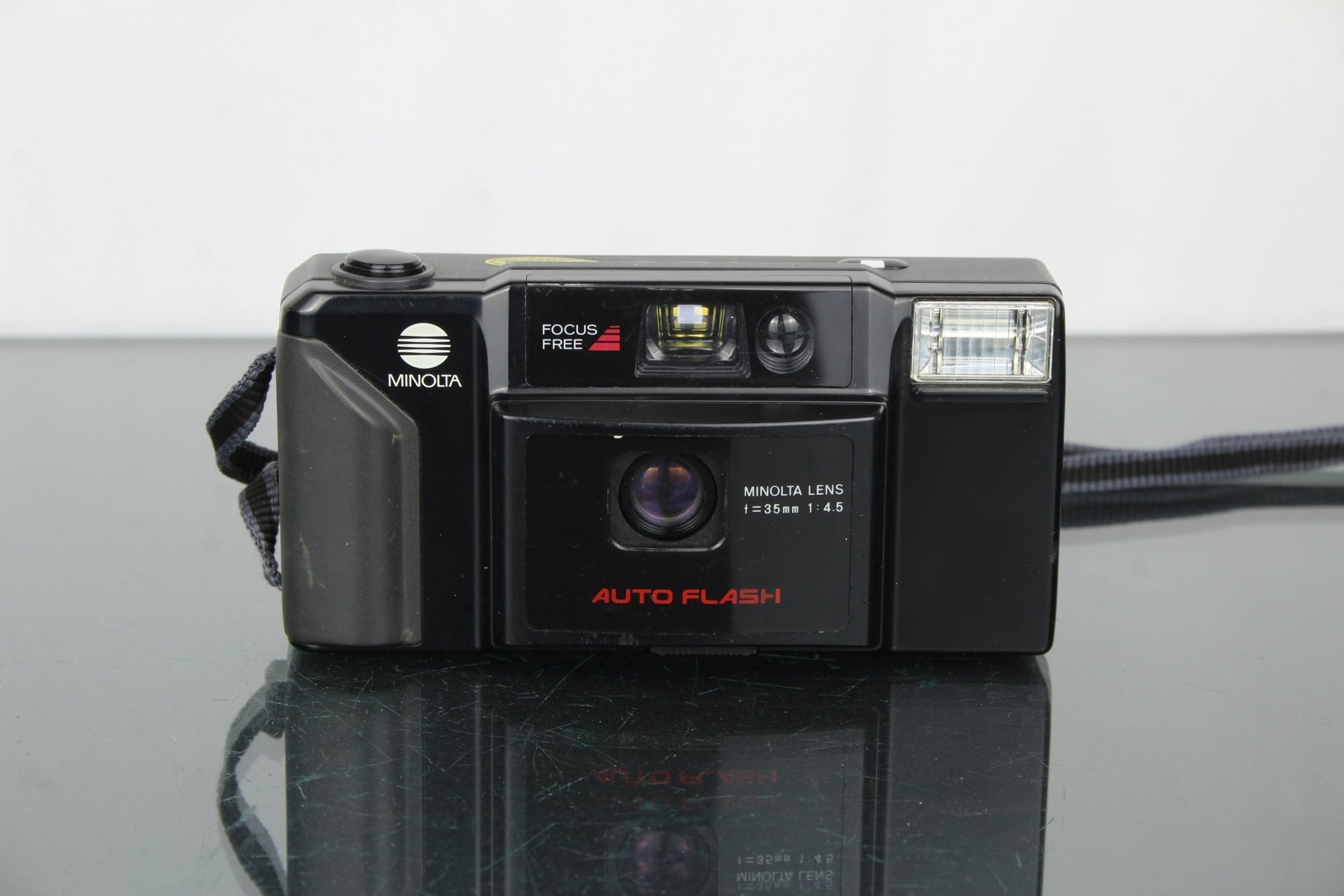 Minolta F5 - E - Dutch|Thrift