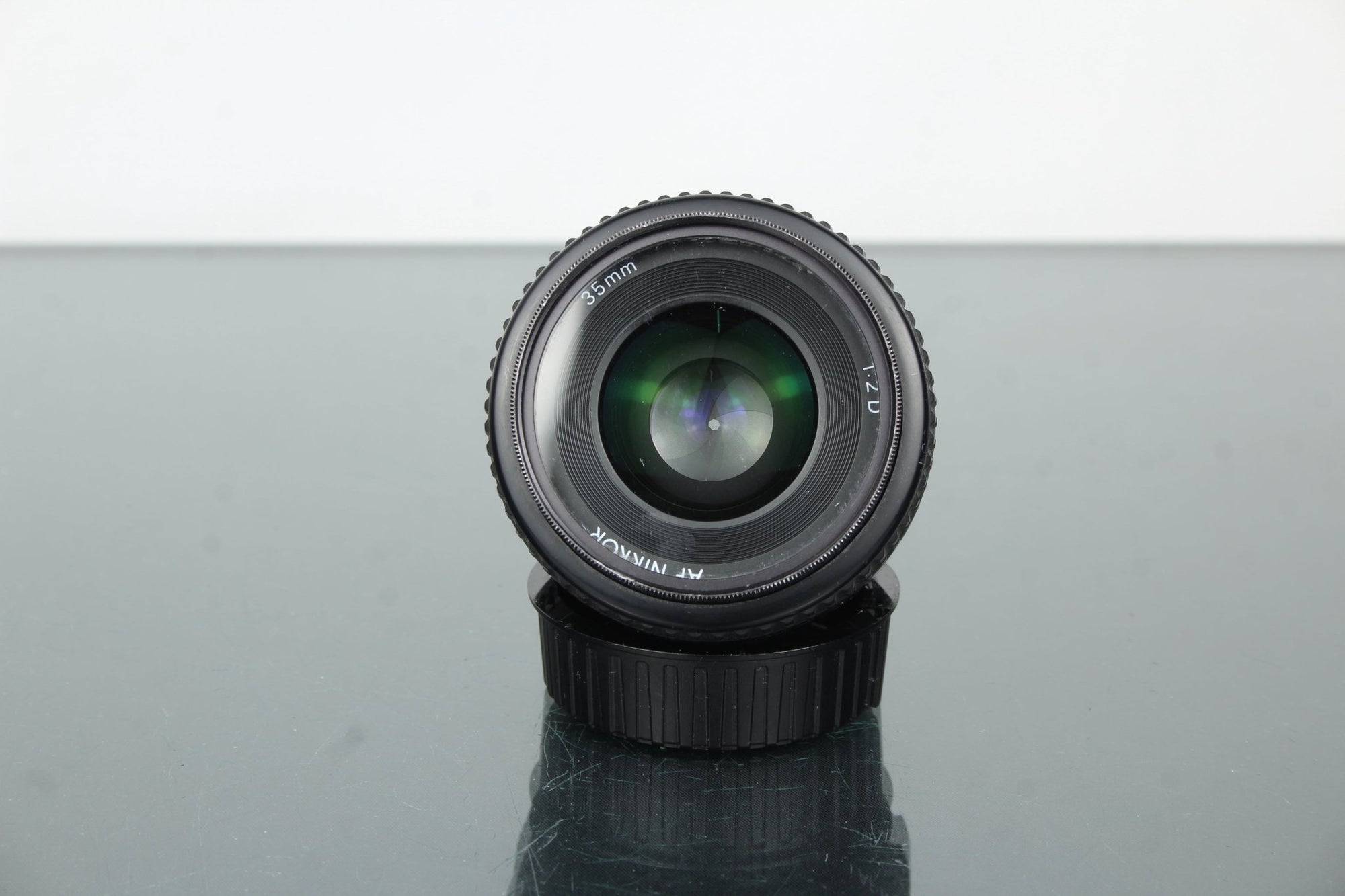 Nikon AF Nikkor 35mm 1:2 - Dutch|Thrift