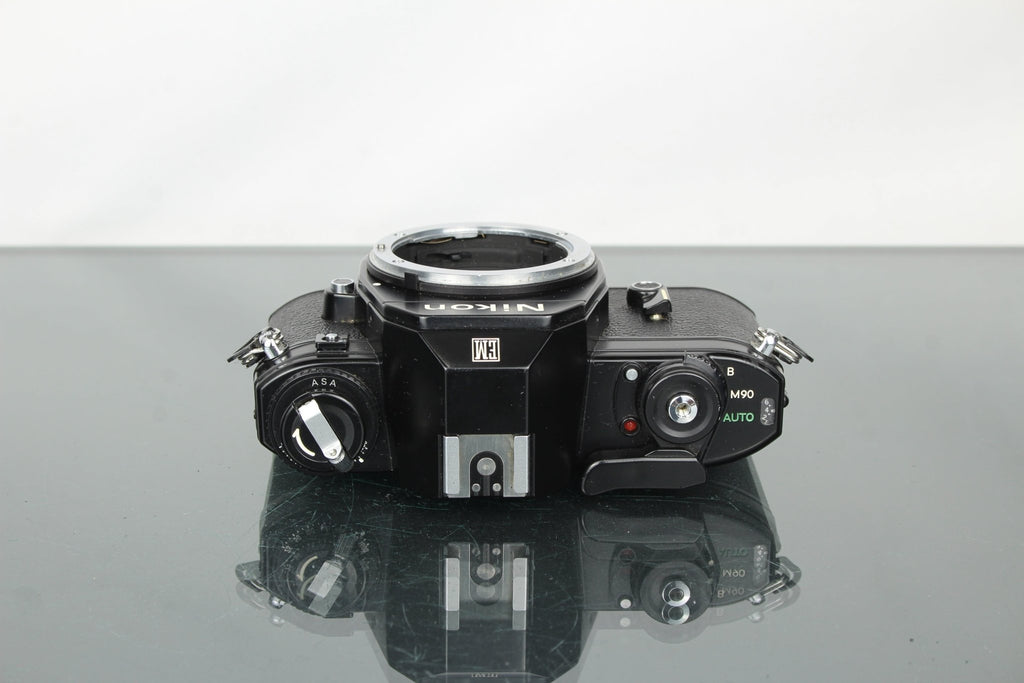 Nikon EM - Dutch|Thrift