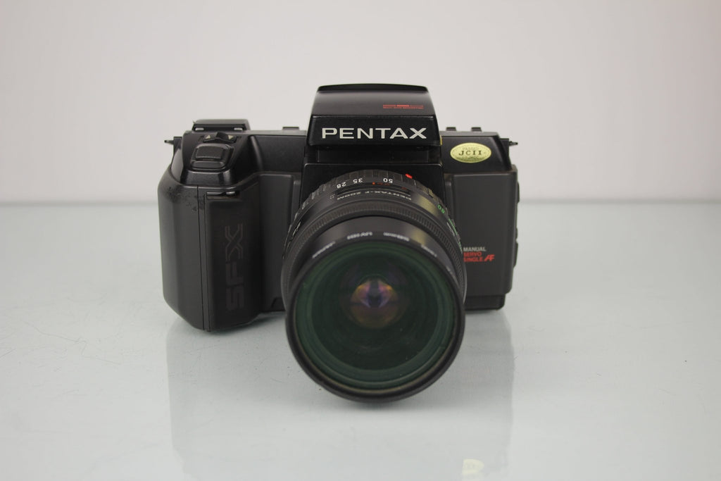 Pentax SFX + Pentax - F Zoom 1:3.5 - 4.5 28 - 80mm - Dutch|Thrift