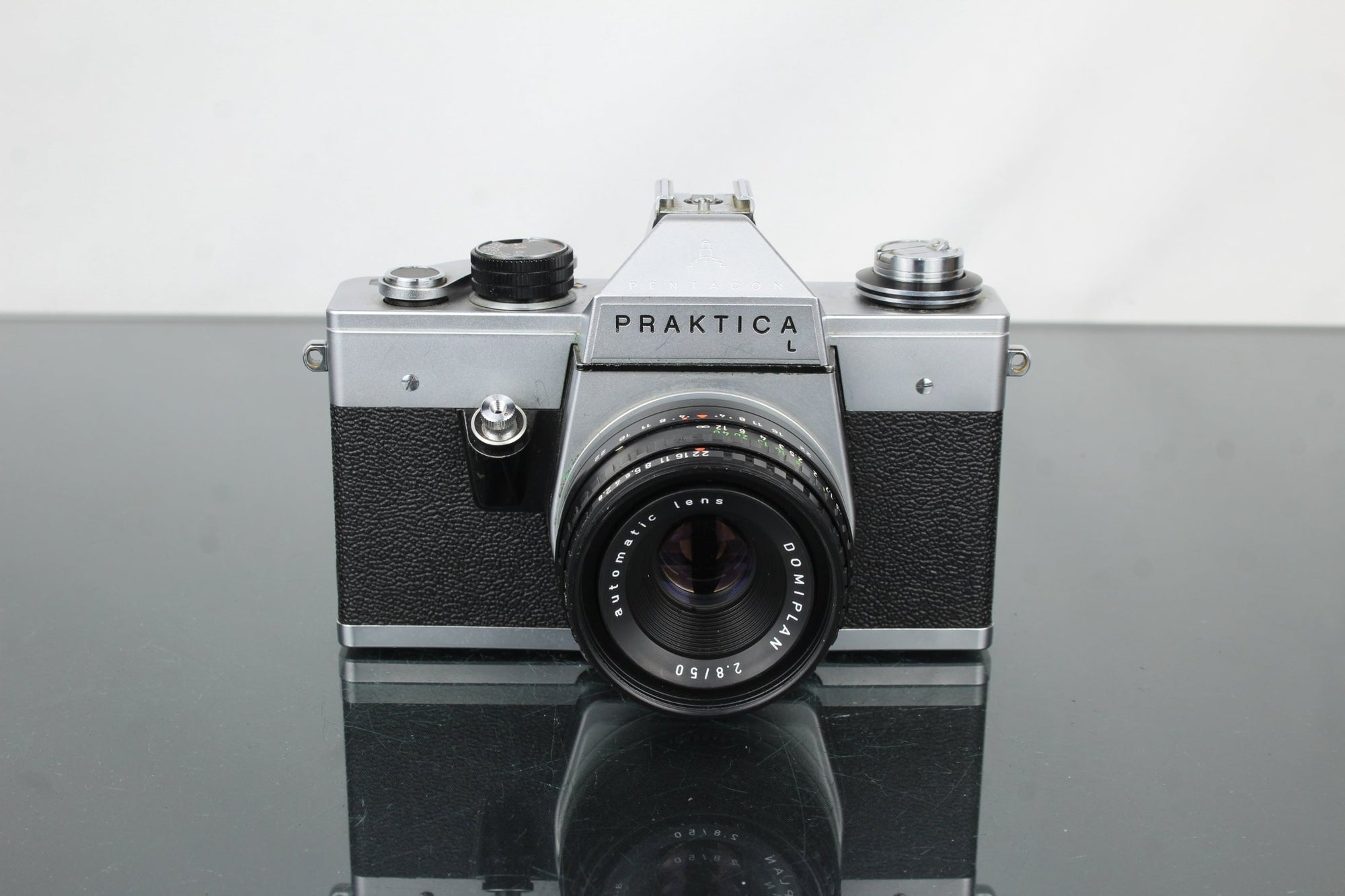 Praktica L + Domiplan 2.8/50 - Dutch|Thrift