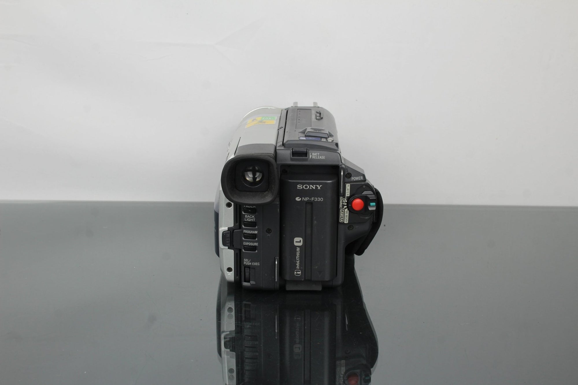 Sony Digital Handycam DCR - TRV520E PAL Hi8 - Dutch|Thrift